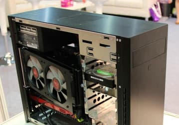 Корпус Lian Li PC-V360 предлагает оригинальное размещение радиатора жидкостной системы охлаждения