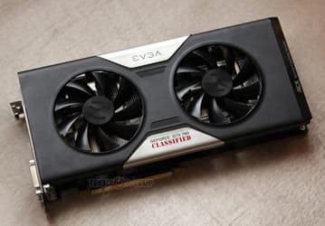 3D-карты EVGA GeForce GTX 780 Classified и GTX 770 Classified позируют перед камерой