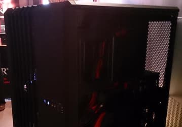 Конструкторы Corsair разделили корпус для ПК на охлаждаемую и неохлаждаемую зоны