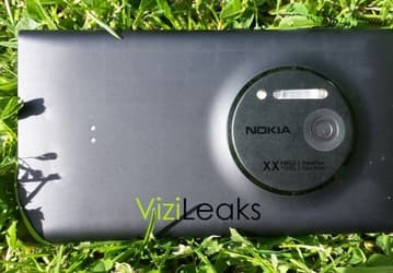 Смартфон Nokia EOS запечатлён со всех сторон