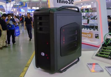 Cooler Master готовит к выпуску уменьшенную версию компьютерного корпуса Cosmos II