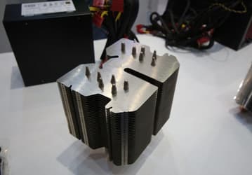Охладитель Deepcool Lucifer способен отвести от процессора до 130 Вт мощности в пассивном режиме