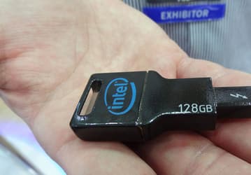 Прототип флэш-накопителя Intel, использующий технологию Thunderbolt, является самым быстрым в мире