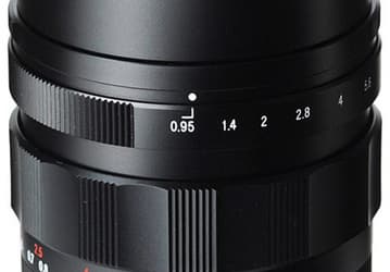 Cosina назвала цену и дату начала продаж объектива Voigtländer Nokton 42.5mm F0.95
