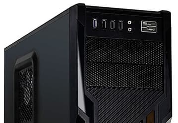 На лицевой панели компьютерного корпуса Gigabyte IF400 - четыре порта USB