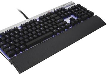 В клавиатуре Corsair Vengeance K70 используются механические переключатели Cherry MX Red