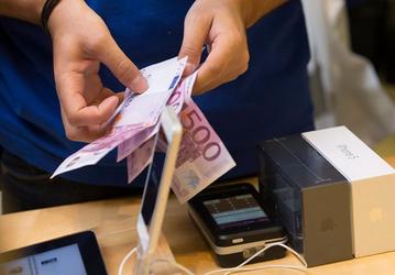 Евросоюз подозревает Apple в продаже смартфонов iPhone с нарушением закона