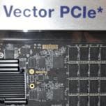 SSD OCZ Vector с интерфейсом PCI Express развивает скорость чтения 930 МБ/с