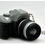 Миниатюрная зеркальная камера Canon EOS-b в комплекте с объективом EF-S 18-55mm оценена в $800