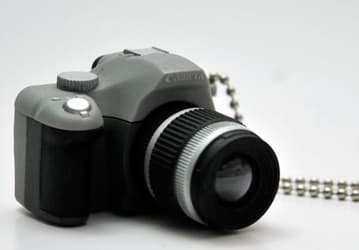 Слух: Canon собирается выпустить миниатюрную зеркальную камеру