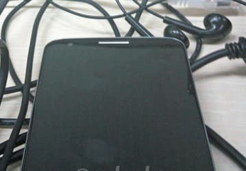 В сети продолжают появляться изображения смартфона LG Optimus G2