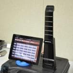 $100 000 на серийный выпуск миниатюрной MIDI-гитары JamStik удалось собрать всего за несколько дней