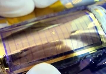 Amazon покупает у Samsung компанию Liquavista, разрабатывающую цветные гибкие экраны