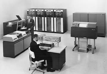В музее компьютерной истории вернули к жизни два компьютера IBM 1401 возрастом 45 и 48 лет