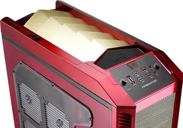 Ассортимент Aerocool пополнили корпуса для ПК XPredator Avenger и XPredator X3 Avenger