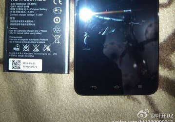 Смартфон Huawei G750, оснащенный восьмиядерным процессором, позирует на живых фото