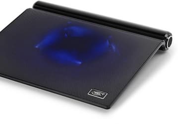 В охлаждающую подставку Deepcool M5 встроен 180-миллиметровый вентилятор, два громкоговорителя и дополнительный порт USB 2.0