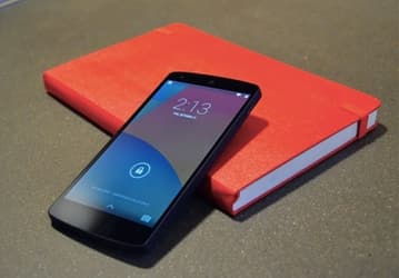 Разработчики Android 4.4 KitKat пользовались сильно упрощёнными модификациями смартфонов Nexus 4