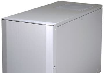 Компьютерный корпус Lian Li PC-Q35 объемом чуть более 29 литров поддерживает установку 7 накопителей