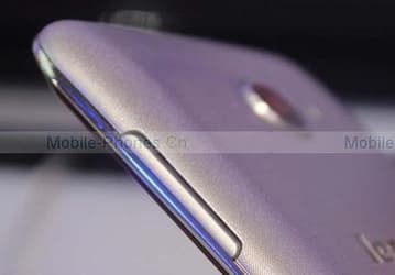 Lenovo S930 — большой смартфон по маленькой цене