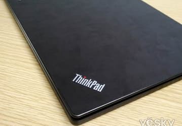 В Сети засветился инженерный образец ноутбука Lenovo толщиной всего 9,74 мм