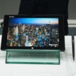 На CEATEC 2013 замечен первый планшет Sharp с Windows 8.1: водонепроницаемый, с экраном размером 10,1 дюйма и разрешением 2560 x 1600 пикселей