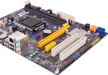 Foxconn анонсирует системные платы на чипсете Intel H81
