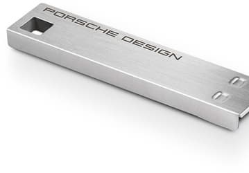 Специалисты LaCie и Porsche Designs совместно создали флэш-накопитель с интерфейсом USB 3.0