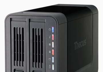 NAS Thecus N2310 имеет два отсека для накопителей 