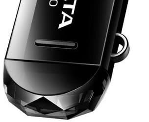 Флэшку Adata DashDrive Durable UD320 можно подключать непосредственно к смартфону или планшету