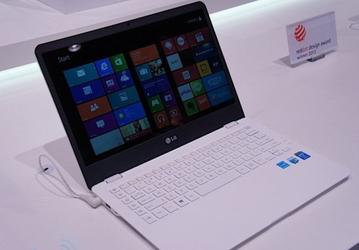 Ультрабук LG Z935 оснащается экраном разрешением 2560 х 1440 точек и весит всего 1,15 кг