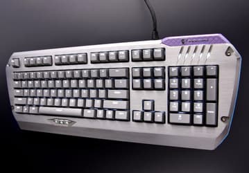 Корпус механической клавиатуры Tesoro Colada Saint G3NL изготовлен из алюминиевого сплава