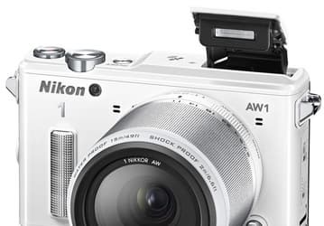 Nikon 1 AW1 — первая в мире водонепроницаемая и ударопрочная фотокамера со сменными объективами
