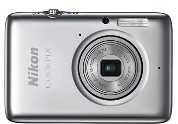 Представлена камера Nikon Coolpix S02 — компактная в буквальном смысле