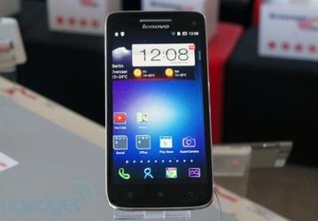 Смартфон Lenovo Vibe X (IdeaPhone S960) с пятидюймовым экраном разрешением Full HD весит всего 121 г