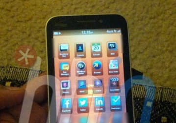 Фото дня: первое изображение смартфона BlackBerry Americano