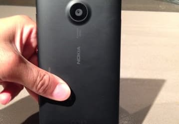 Анонс шестидюймового планшетофона Nokia Lumia 1520 откладывается