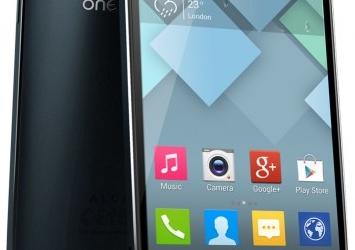 Смартфон Alcatel One Touch Idol Alpha выделяется наличием прозрачных элементов на корпусе, служащих для оповещения пользователя