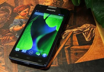 Смартфон Philips W6618 (W6610) получил аккумулятор ёмкостью 5300 мА·ч
