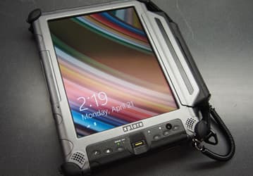 Планшеты Xplore Technologies XC6 защищены по стандартам MIL-STD-810G и IP67, и весят 2,4 кг