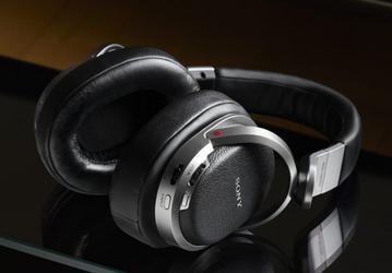 Sony MDR-HW700DS — первые в мире беспроводные наушники 9.1