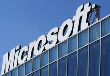 Доход Microsoft в минувшем квартале превысил 20 млрд долларов, почти не изменившись за год