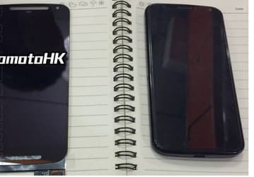 Лицевую панель смартфона Motorola Moto X+1 сфотографировали рядом с Moto X1