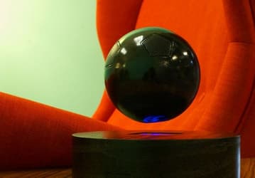 OM Audio OM/One — акустическая система, «нарушающая» законы физики