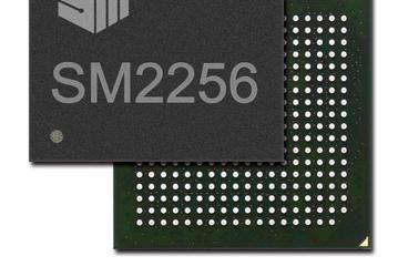 Контроллер SSD Silicon Motion SM2256 поддерживает флэш-память TLC NAND и демонстрирует скорость чтения до 524 МБ/с