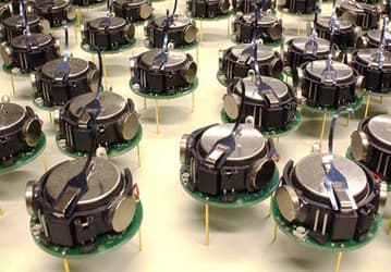 «Я это.. мне домой... у меня ноги». Kilobots — 1024 робота-муравья, действующие сами по себе