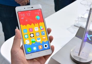 Разборка смартфона Vivo X5 Max показала особенности конструкции устройства
