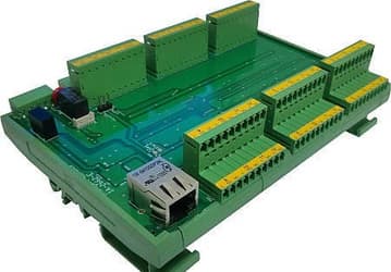 Плата Online-Devices IA-2662-E с 96 каналами ввода-вывода оснащена интерфейсом Ethernet 100 Мбит/с