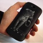 Фото с MWC 2014: смартфон YotaPhone второго поколения с двумя экранами 