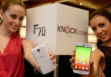 LG представила смартфоны F70 и F90 с поддержкой LTE и очень ёмкими аккумуляторами